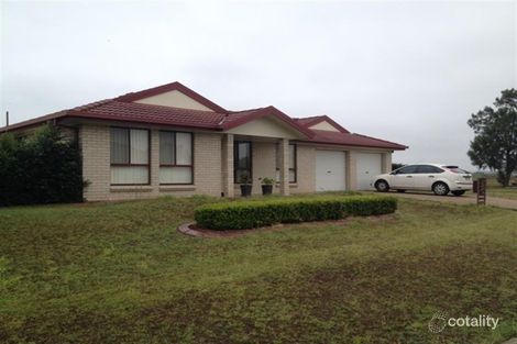 Property photo of 2 Lisa Place Rutherford NSW 2320