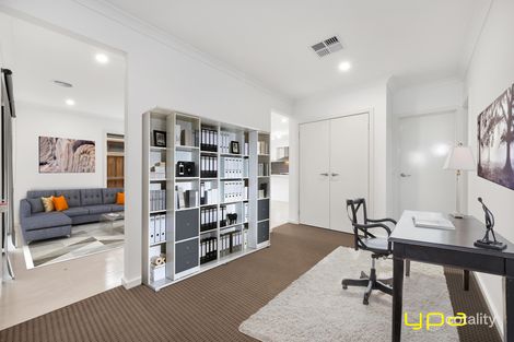 Property photo of 18 Wreath Drive Tarneit VIC 3029