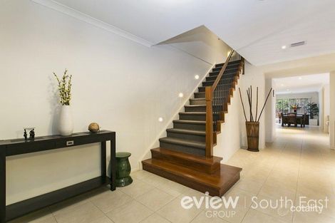 Property photo of 14 Middleton Grove Berwick VIC 3806