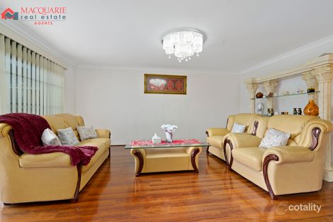 Property photo of 25 Magnolia Close Casula NSW 2170