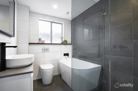 Property photo of 2/19 Clarke Street Narrabeen NSW 2101