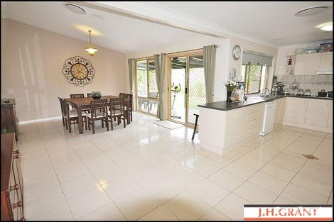 Property photo of 5 Garden Terrace Kallangur QLD 4503