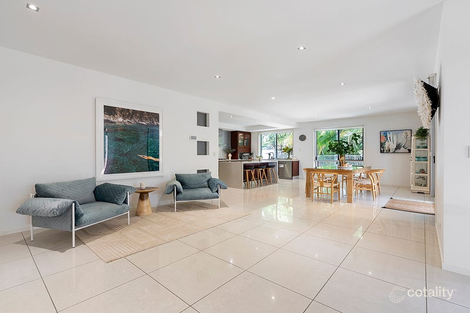 Property photo of 25 Laurina Court Elanora QLD 4221