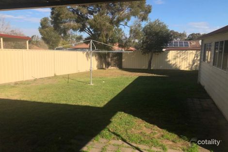 Property photo of 37 Lyrebird Crescent St Clair NSW 2759