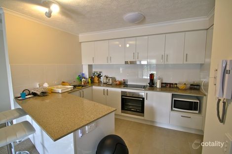 Property photo of 17/8-10 Ahern Street Labrador QLD 4215