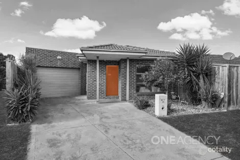 2a Cawl Ct, Sunbury, VIC 3429