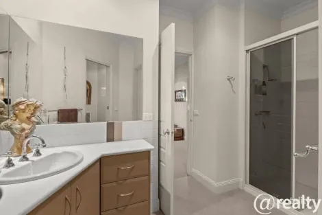 Property photo of 128 Hopetoun Road Drouin VIC 3818