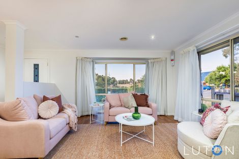 Property photo of 9 Kangaroo Close Nicholls ACT 2913