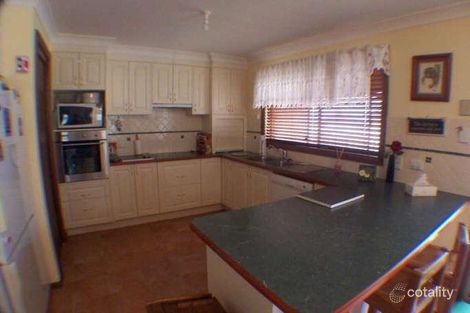 Property photo of 10 Avonlea Place Orange NSW 2800
