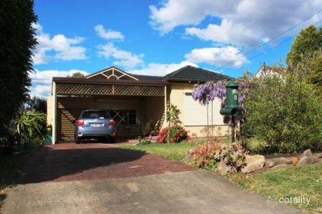 Property photo of 5 Banksia Crescent Fairfield East NSW 2165