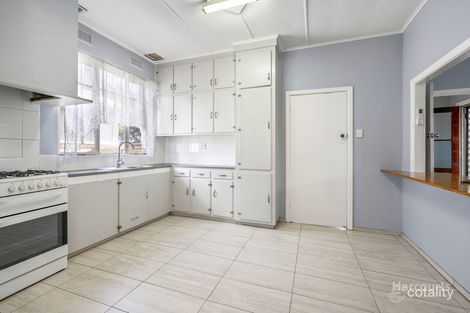 Property photo of 33 Pettitt Crescent Norlane VIC 3214