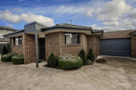 2/10 ALBERT CRES, ST ALBANS, VIC 3021