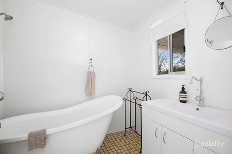 Property photo of 2 Manse Street Guyra NSW 2365