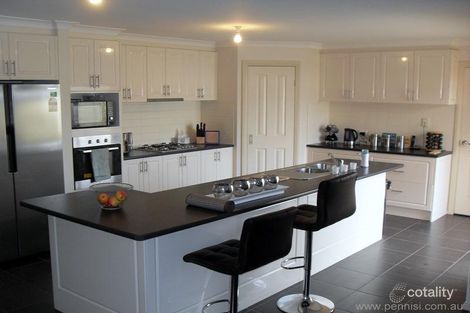 Property photo of 9 Chrystobel Way Kilmore VIC 3764