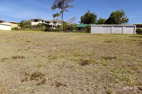 Property photo of 18 Linden Crescent Qunaba QLD 4670