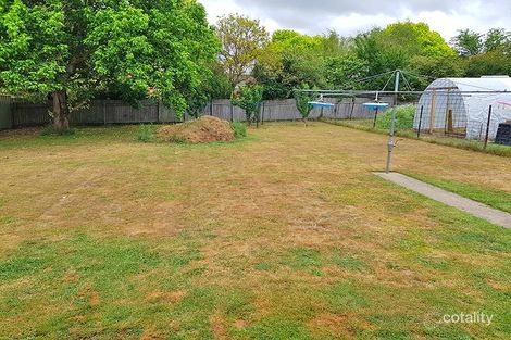 Property photo of 17 Maple Crescent Blayney NSW 2799