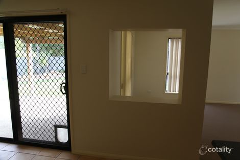 Property photo of 8 Maybelene Close Wynnum West QLD 4178