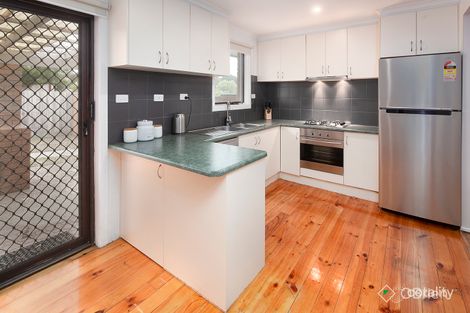 Property photo of 139 James Cook Drive Endeavour Hills VIC 3802