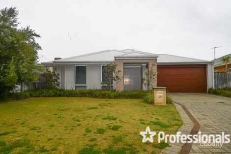 40 Santalum Crcs, Halls Head, WA 6210