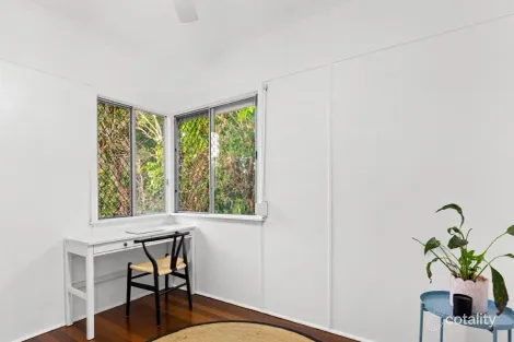 Property photo of 75 Byth Street Stafford QLD 4053