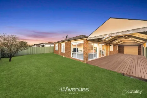 Property photo of 16 Foxwood Drive Cranbourne East VIC 3977