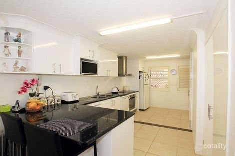 Property photo of 2/25-27 Hooker Boulevard Broadbeach Waters QLD 4218