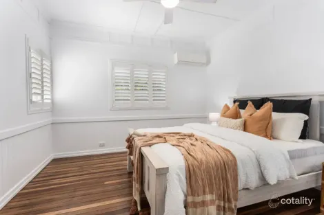 Property photo of 31 Herbert Street Camp Hill QLD 4152