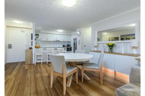 Property photo of 9/8-10 Ahern Street Labrador QLD 4215