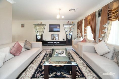 Property photo of 17 Seine Court St Clair NSW 2759