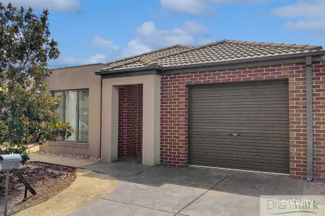 Property photo of 17 Billabong Crescent Tarneit VIC 3029