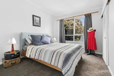 Property photo of 16 Codrington Street Newstead VIC 3462