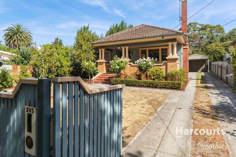 203 Howitt St, Soldiers Hill, VIC 3350