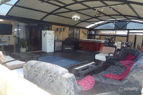 65 Mitra Loop, Bennett Springs, WA 6063