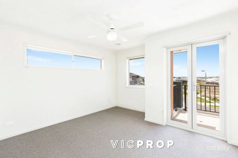 Property photo of 16 Bowling Avenue Point Cook VIC 3030