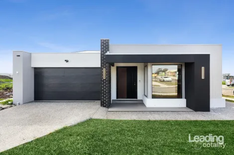 2 Jura St, Sunbury, VIC 3429