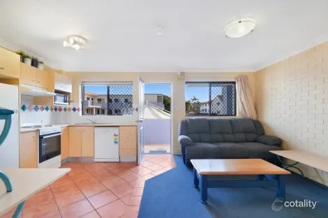 211/132 Marine Pde, Southport, QLD 4215