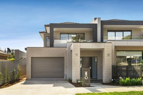 Property photo of 31A Carnarvon Road Strathmore VIC 3041