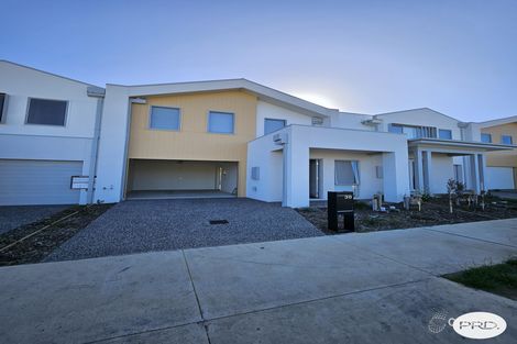 30 Borthwick Pde, Clyde North, VIC 3978