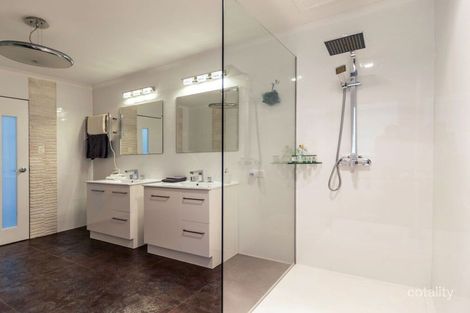 22 Wongawallan Rd, Tamborine Mountain, QLD 4272