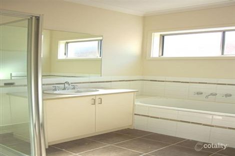 Property photo of 35 Meander Road Doreen VIC 3754