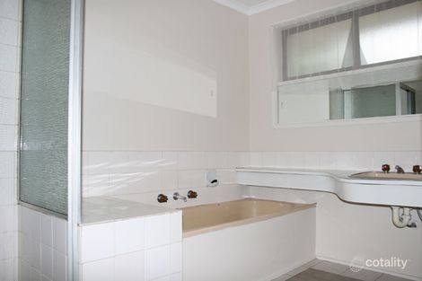 Property photo of 6 Acfold Court St Albans VIC 3021