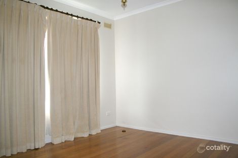 Property photo of 6 Acfold Court St Albans VIC 3021