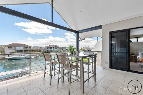 Property photo of 17 Santavea Mews Halls Head WA 6210