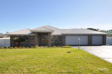 25 Laurie Dr, Raworth, NSW 2321