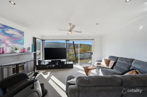 Property photo of 1/8 Flinders Street Warrane TAS 7018