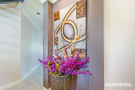 Property photo of 38 Portrush Crescent Luddenham NSW 2745