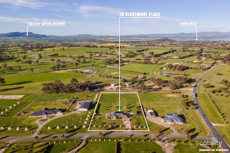 Property photo of 10 Claremont Place Table Top NSW 2640