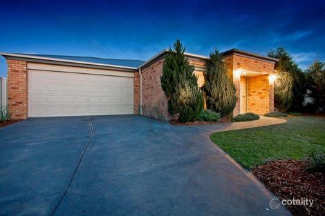 Property photo of 6 Butterfield Place Cranbourne East VIC 3977