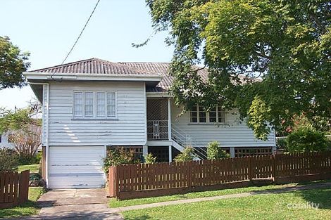 102 Sterculia Ave, Holland Park West, QLD 4121