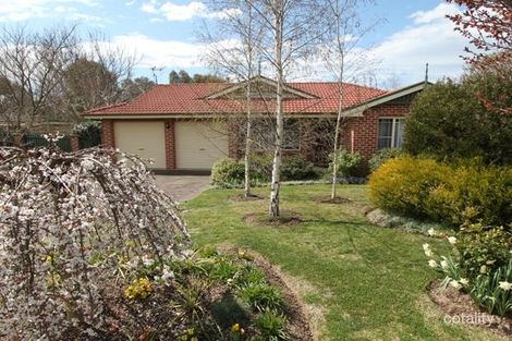 15 Ussher Cres, Windradyne, NSW 2795